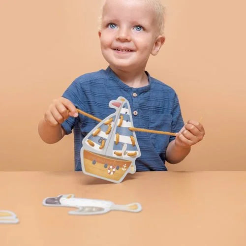 Sailors Bay Lacing Cards