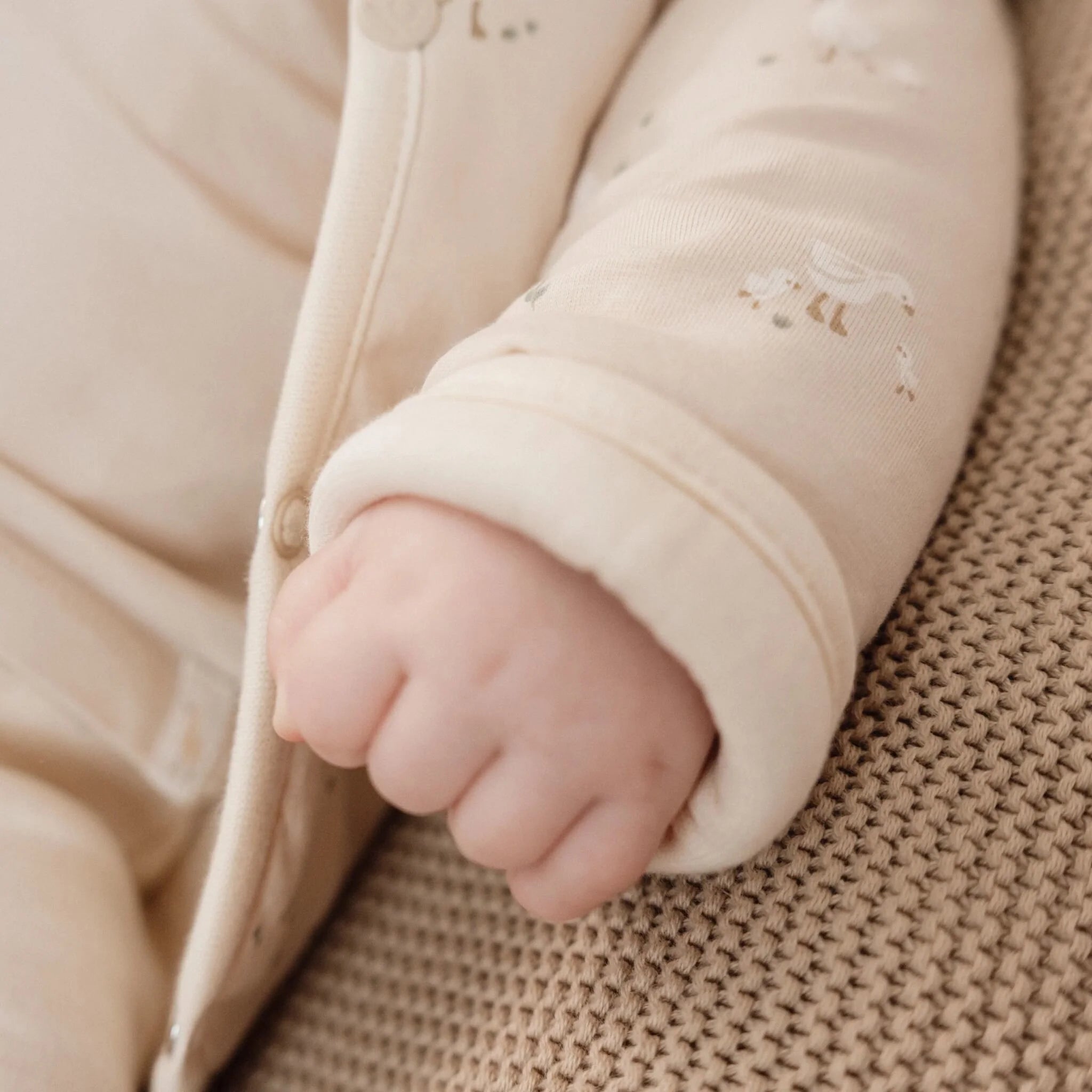 Little Dutch – Casaco Reversível Bege Little Goose – Newborn Naturals