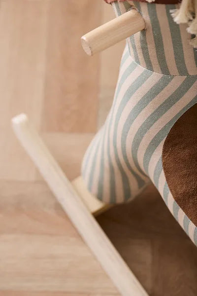 Cavalo de Baloiço Sam