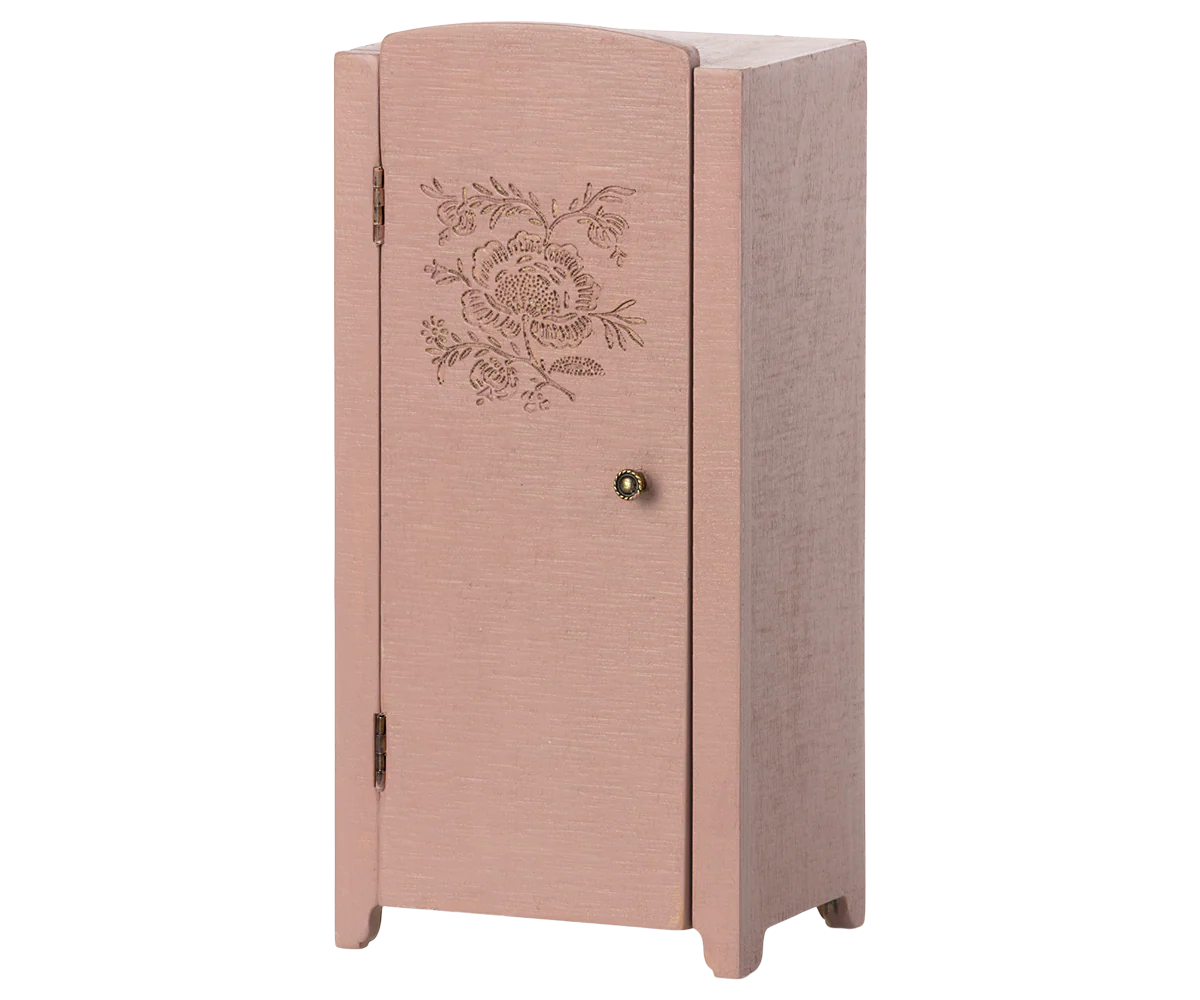 MAILEG – Miniature Wardrobe