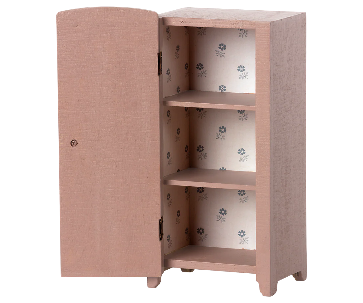 MAILEG – Miniature Wardrobe