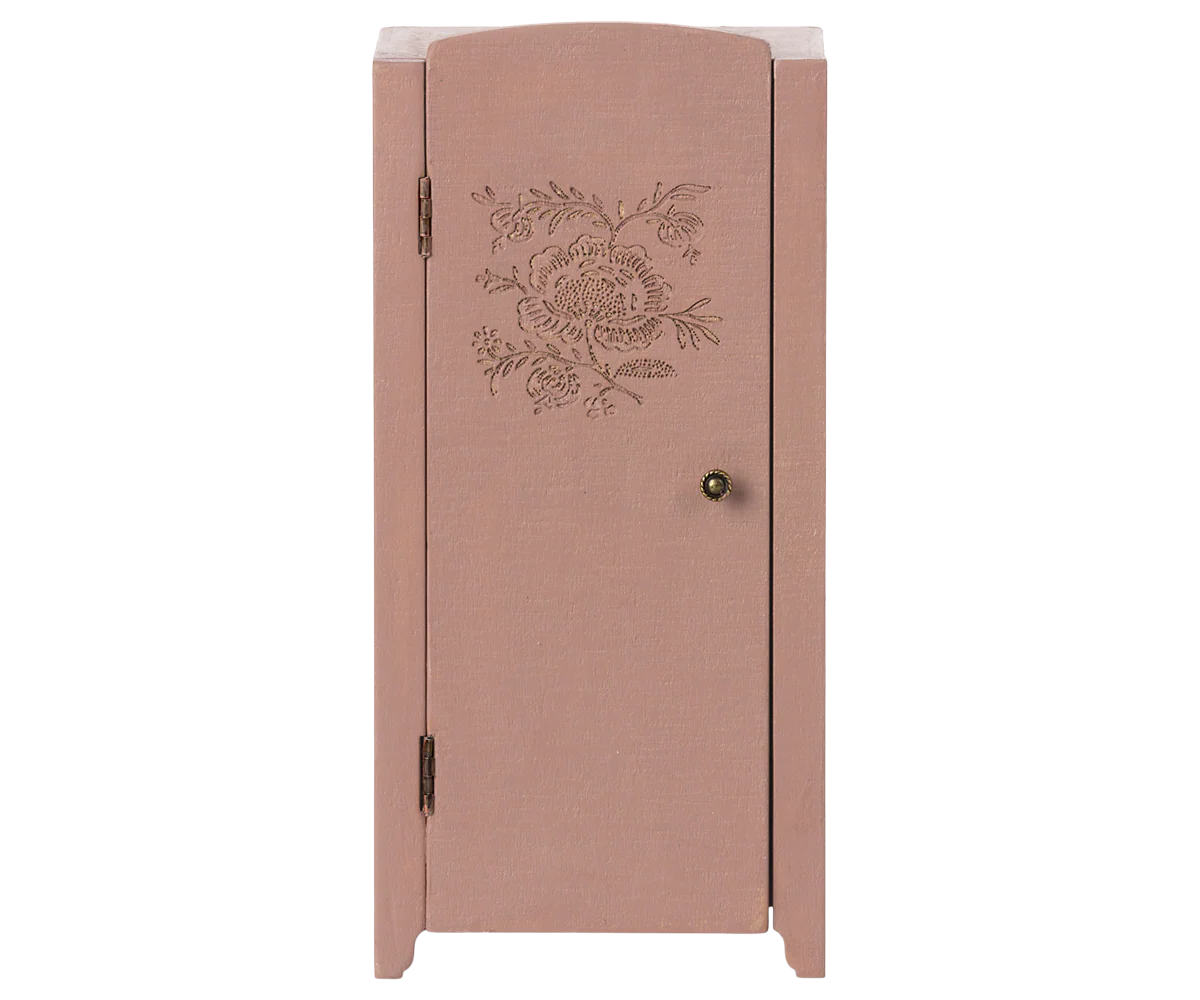 MAILEG – Miniature Wardrobe