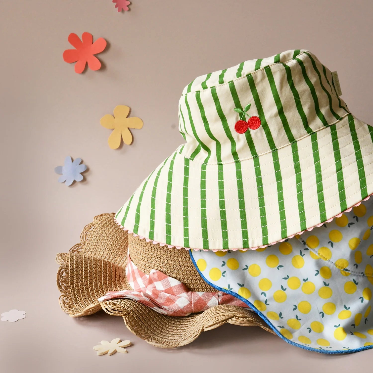 Sombrero de Sol Reversible Cherry Kiss