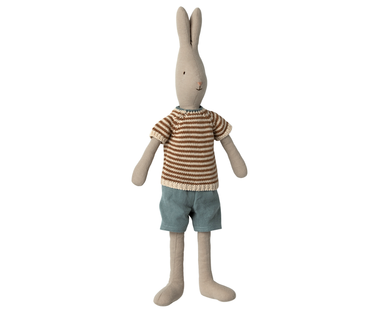 Rabbit size 3 – Knit shirt and shorts