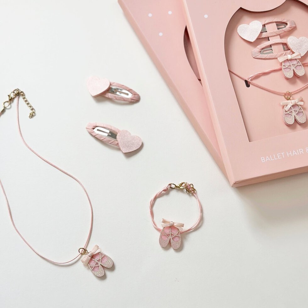 "Ballet" hook and necklace set