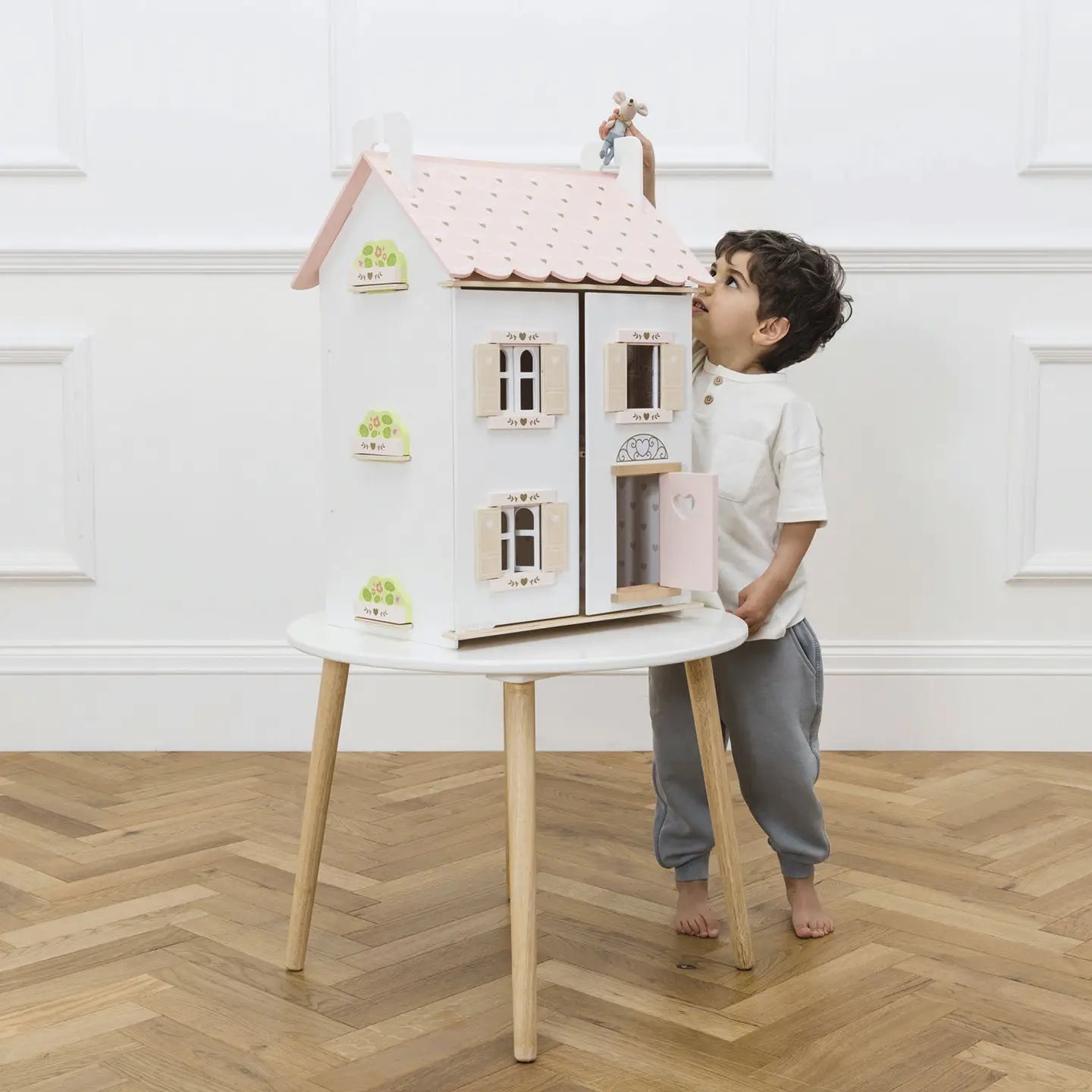 Rose Heart Dollhouse