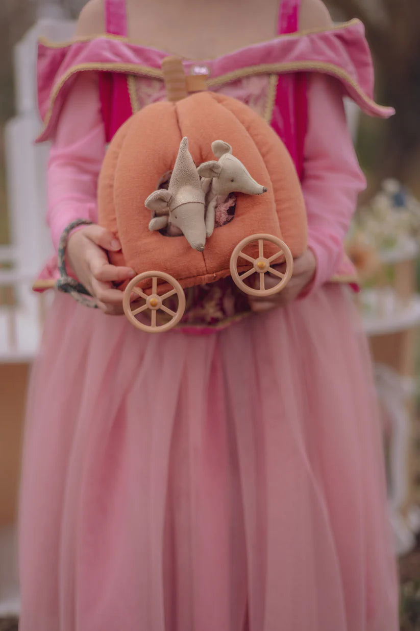 Maileg carriage