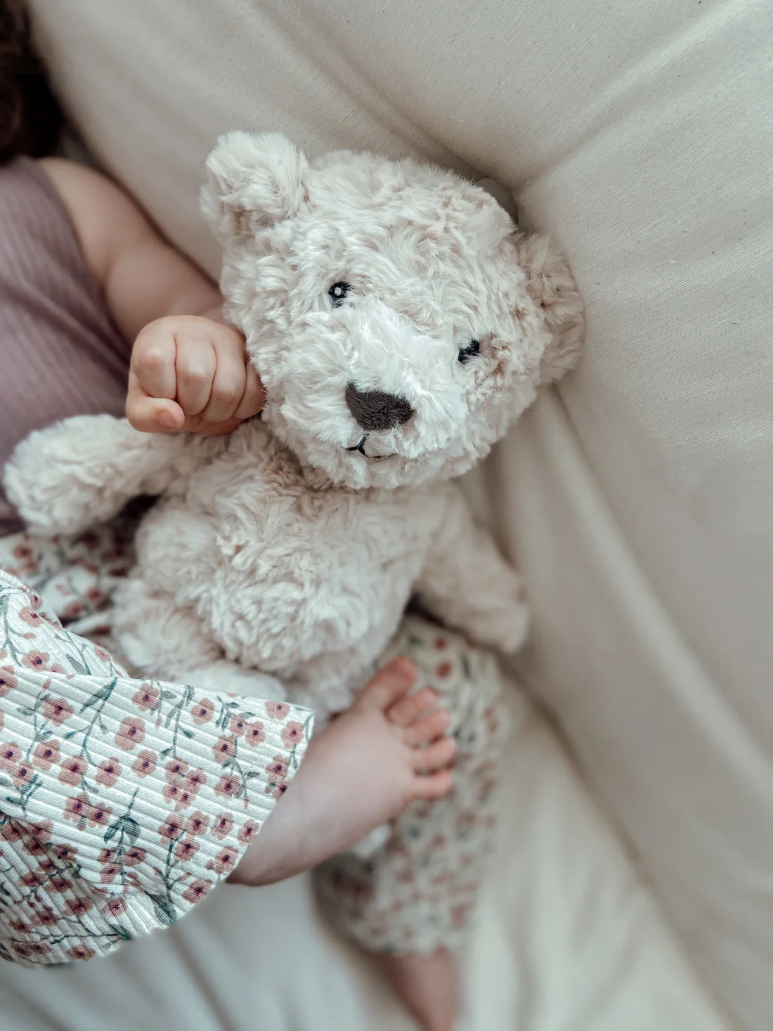 White Noise - Lou Bear