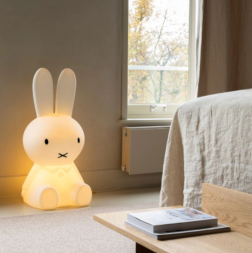 Lámpara Miffy XL – 80 cm de encanto y comodidad