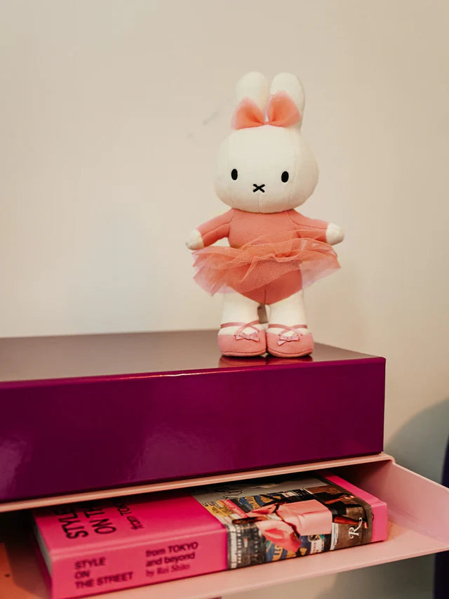 Miffy em Pé – 24 cm