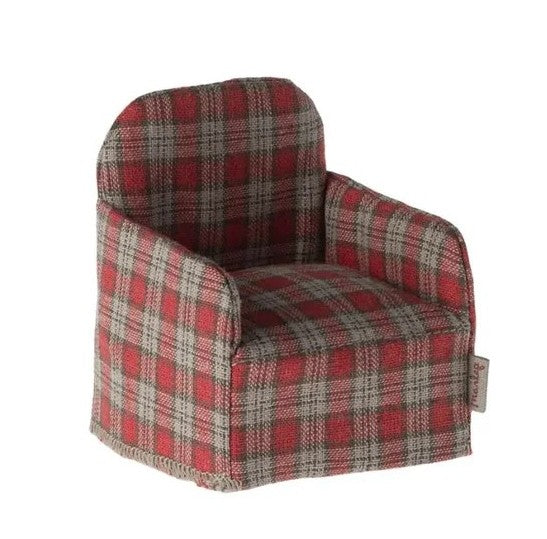 Silla Maileg para ratones y casa de conejos