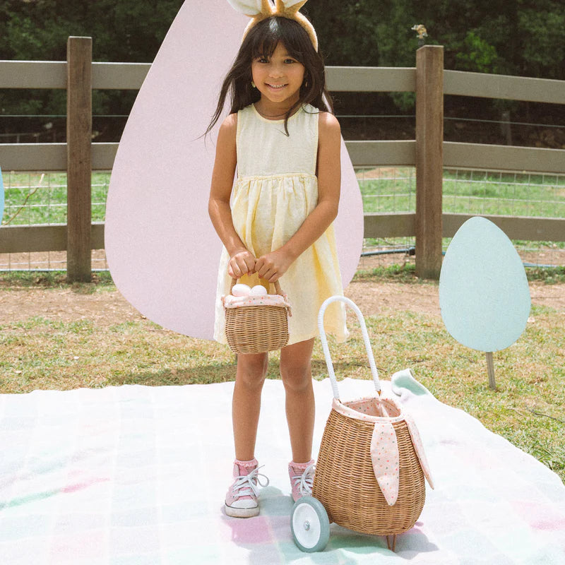 Olli Ella – Rattan Bunny Luggy com Forro