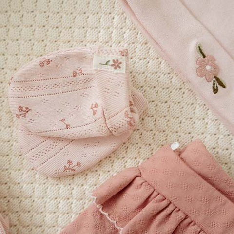 Gloves for newborns