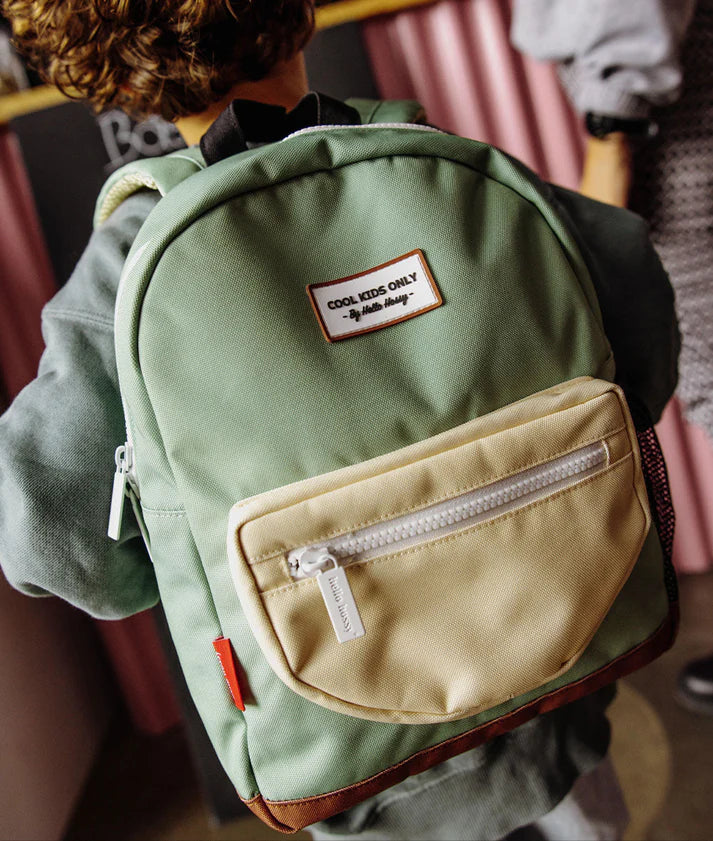 Mochila escolar Hello Hossy “Cool Kids Only” para niños de 6 años o más