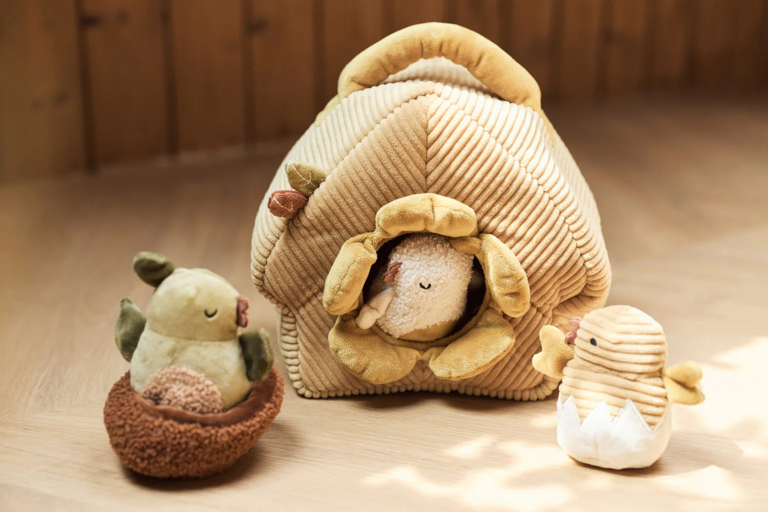 Casinha de Pássaros com Bonecos – Lulu, Chirp &amp; Feather