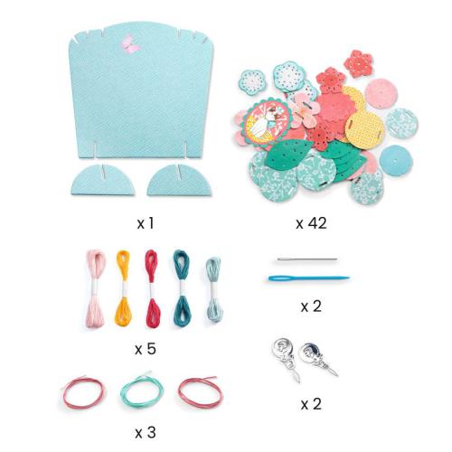 Flora - Creates Flower Necklaces