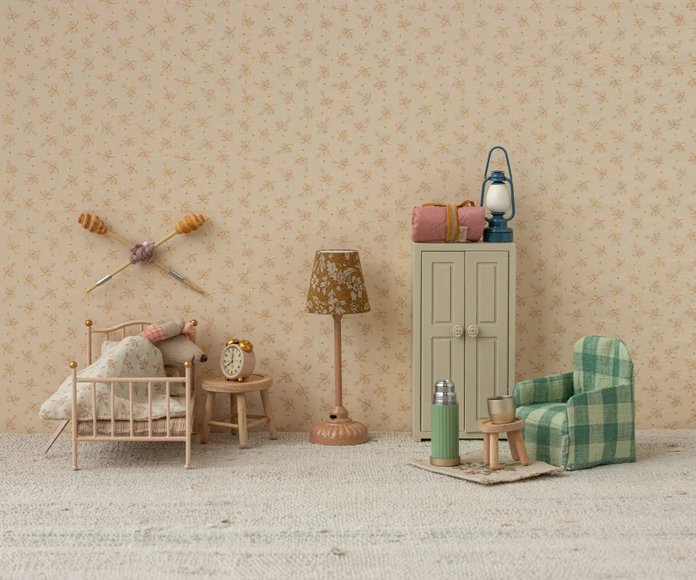 Vintage bed