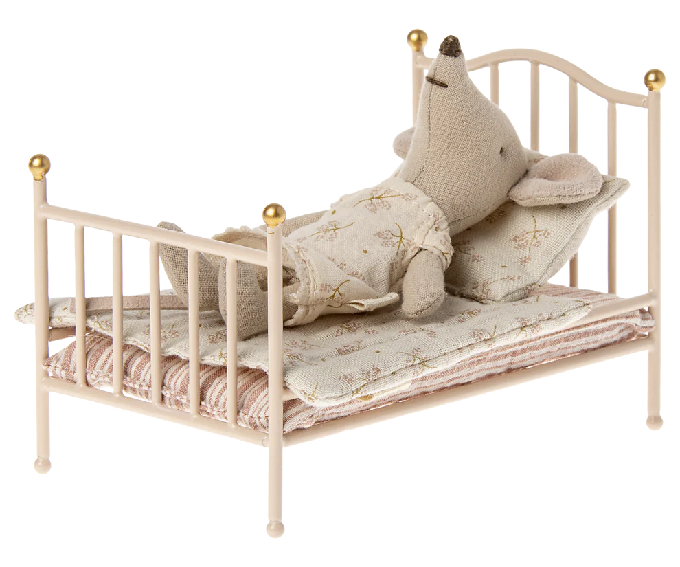 Cama vintage
