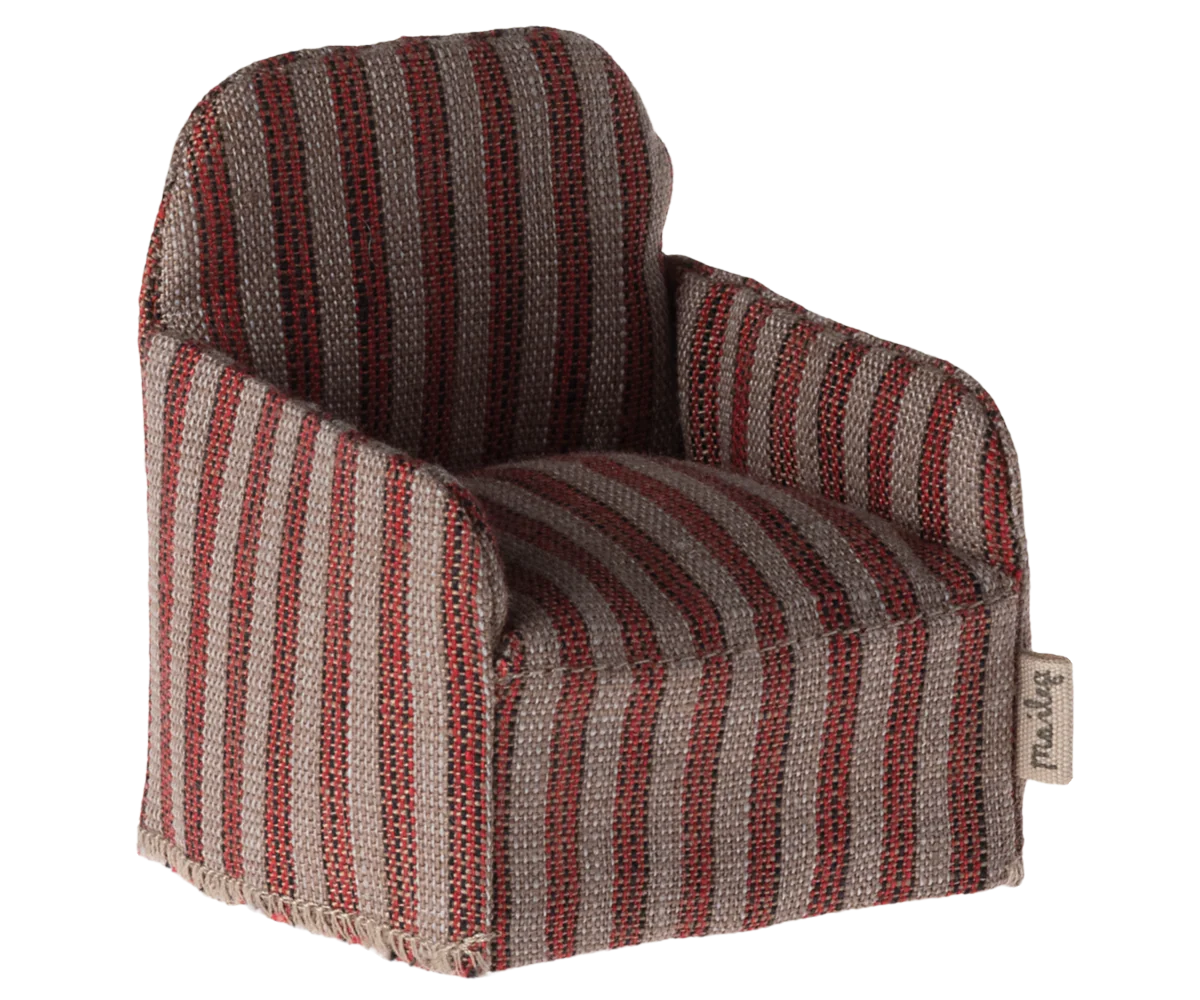 Silla Maileg para ratones y casa de conejos