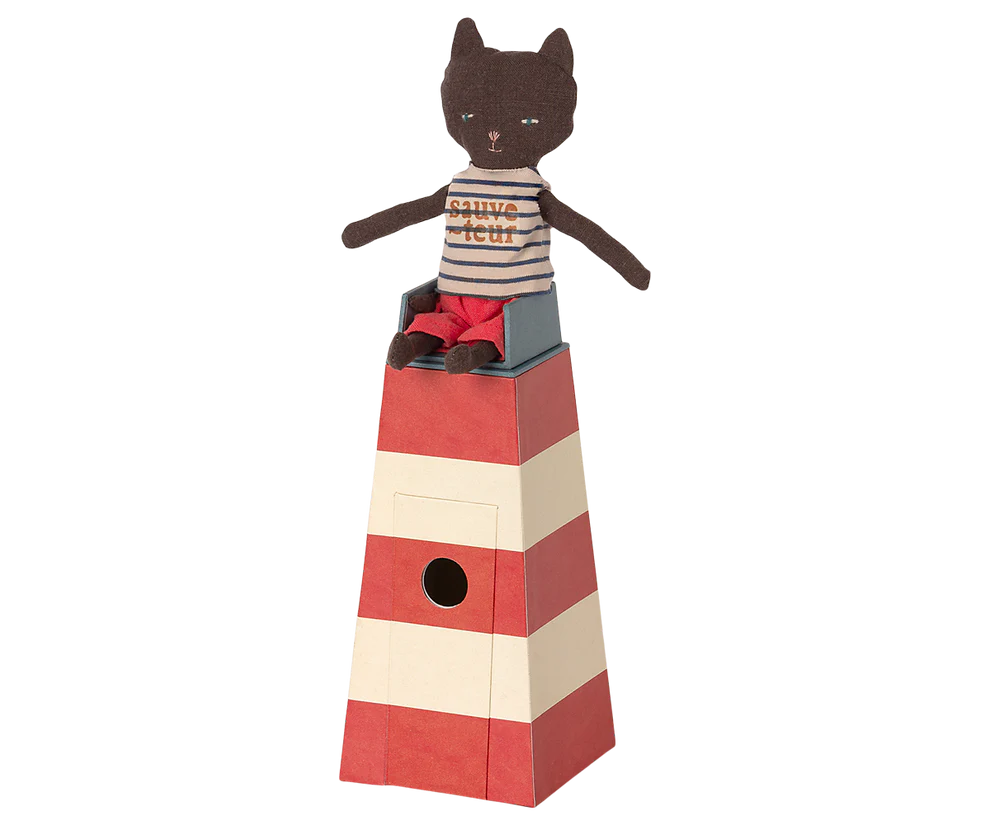 Watchtower with Maileg cat