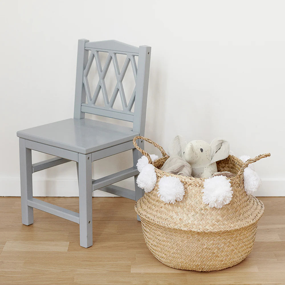 Cesta de arrumação com pompons