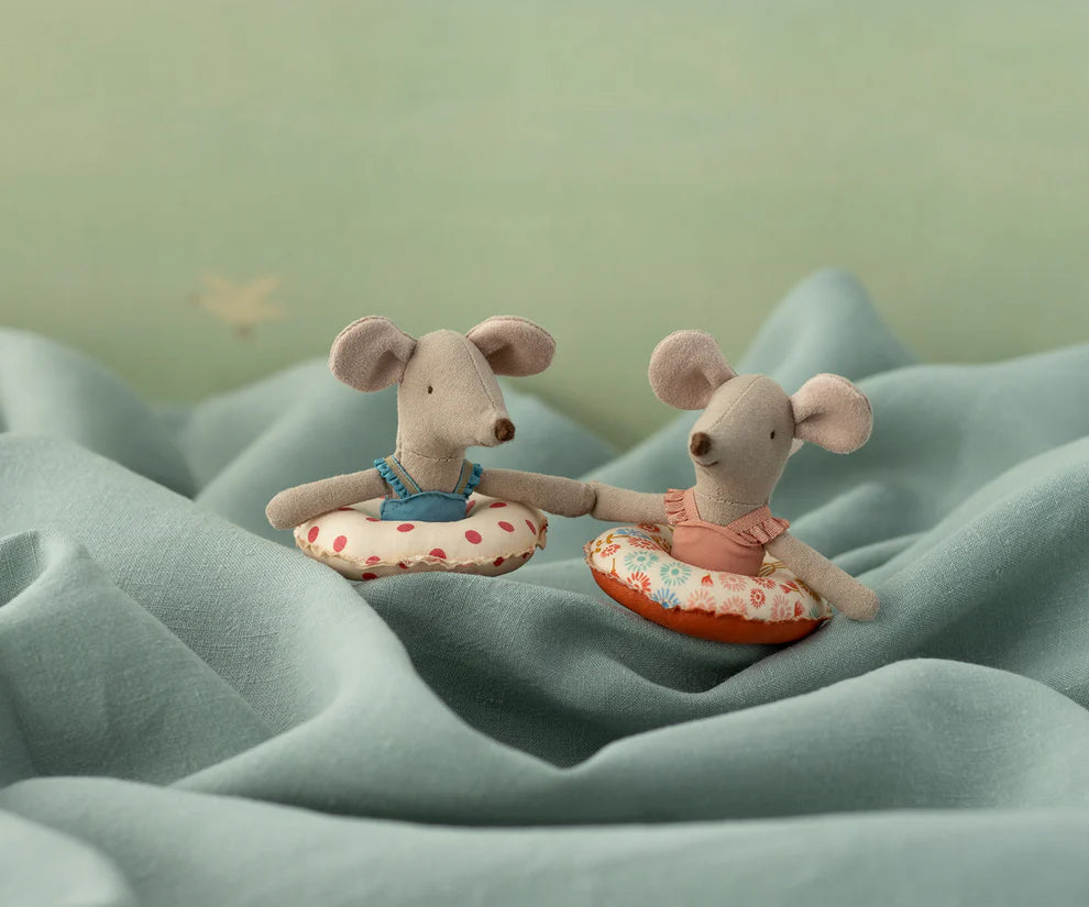 Beach Mouse with Float, Little Sister - Red Polka Dots - MAILEG
