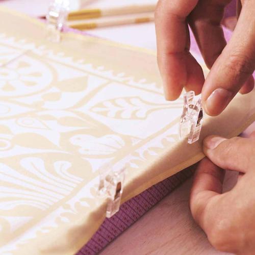 Atelier 11 – Pintura em Seda