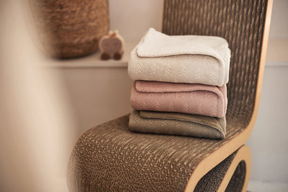 Knitted blanket