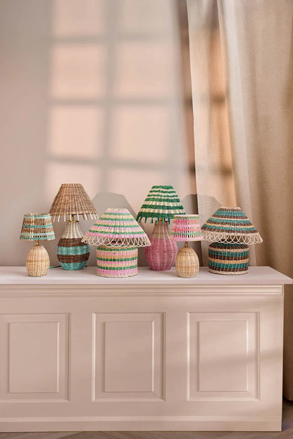Candeeiro de Mesa em Rattan com Riscas Castanhas e Azuis – rice