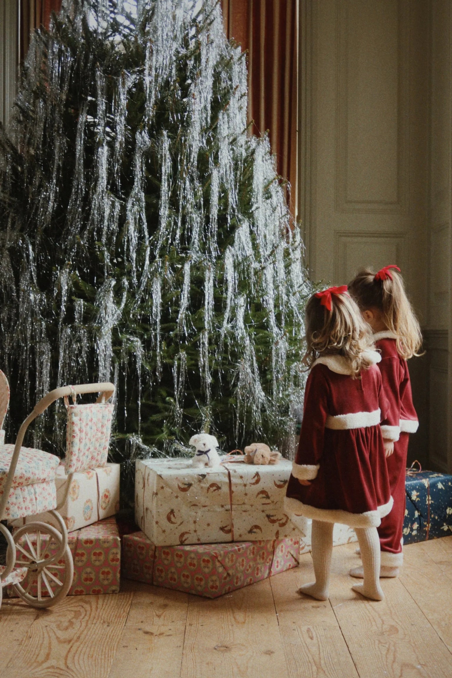 Vestido Clássico de Natal — Veludo Vermelho | Konges Sløjd