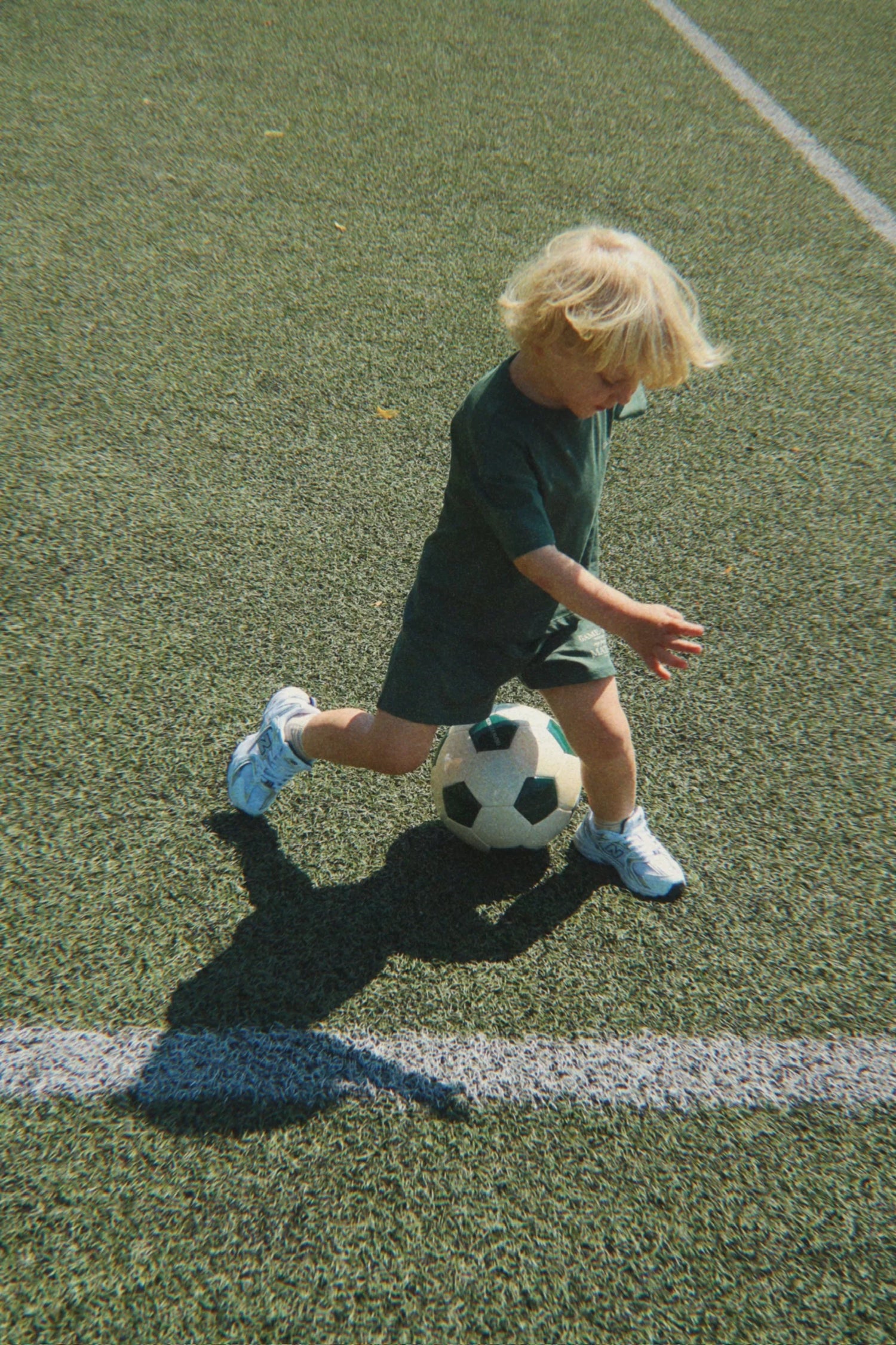 Conjunto de Futebol Infantil - Konges Sløjd