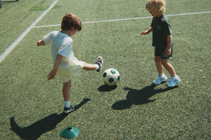 Conjunto de Futebol Infantil - Konges Sløjd