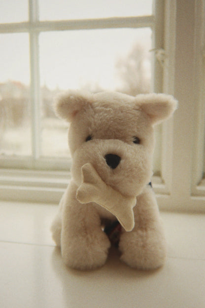 Cão de Peluche Terry com Mala e Acessórios