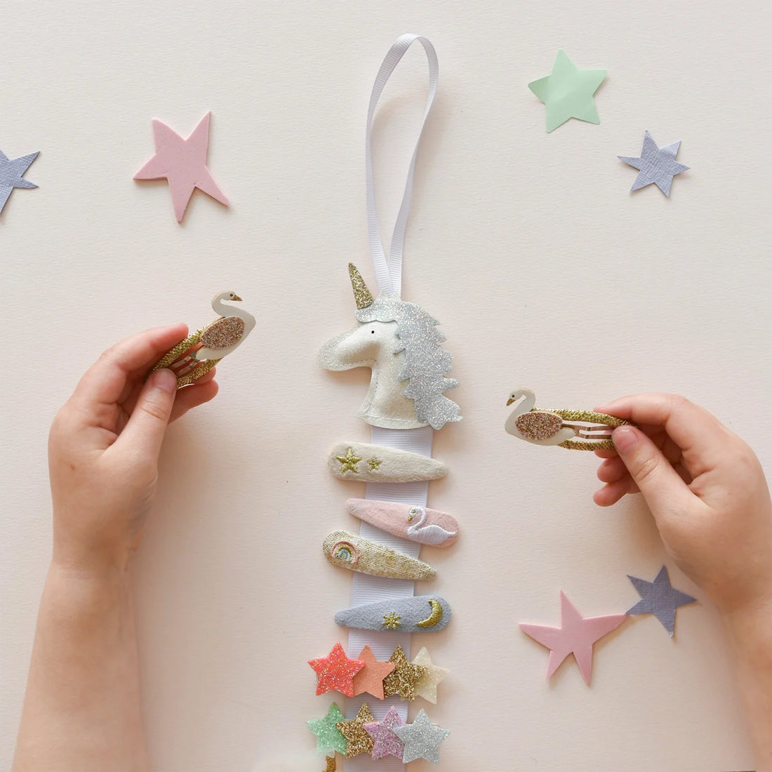 Cinta para colgar con gancho &quot;Unicornio&quot;
