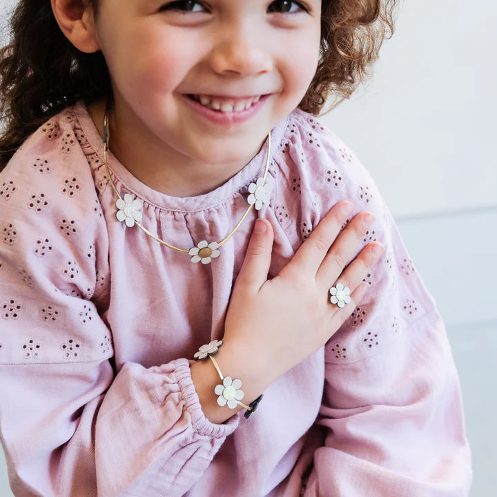 Daisy accessory set