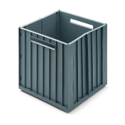 Storage box with lid