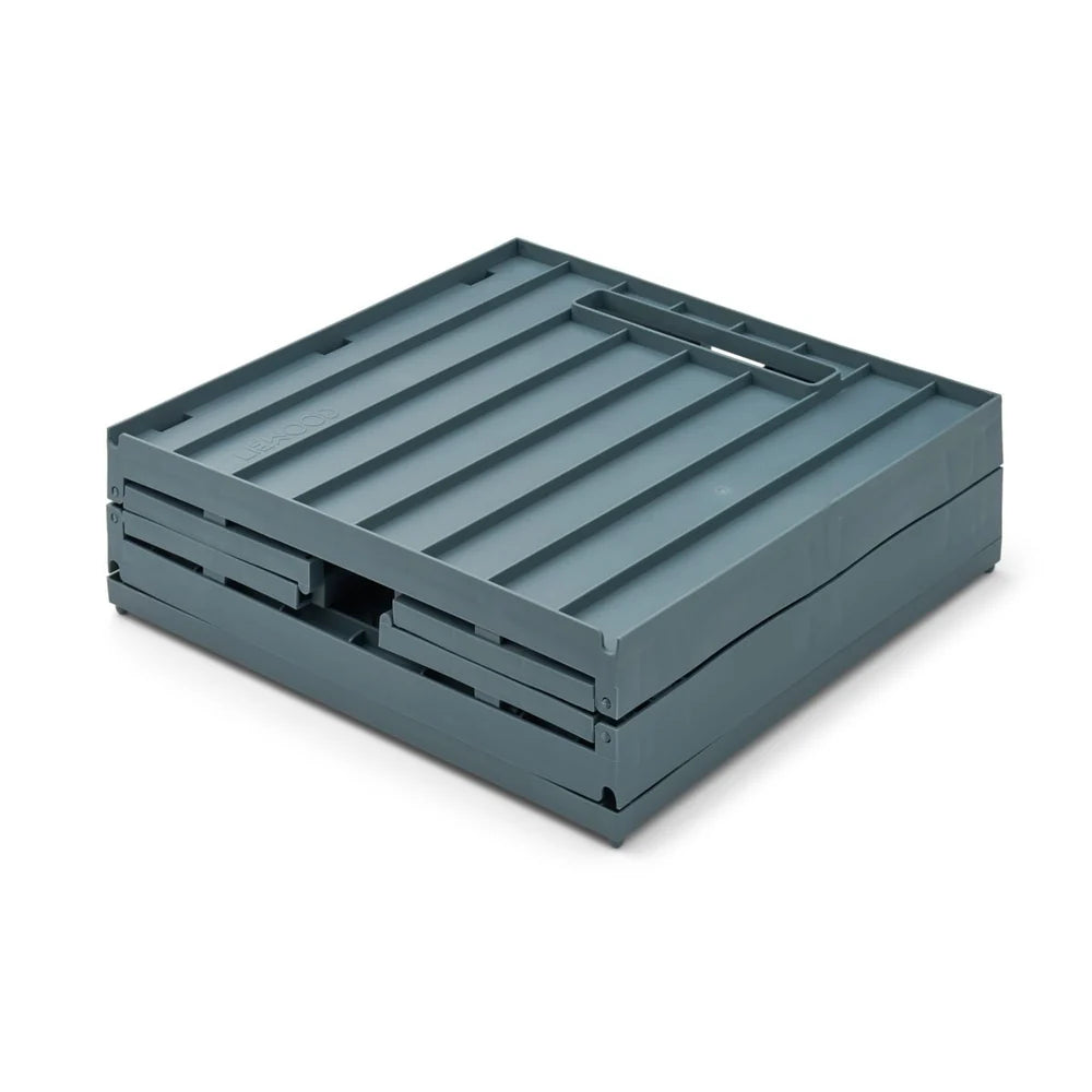 Storage box with lid