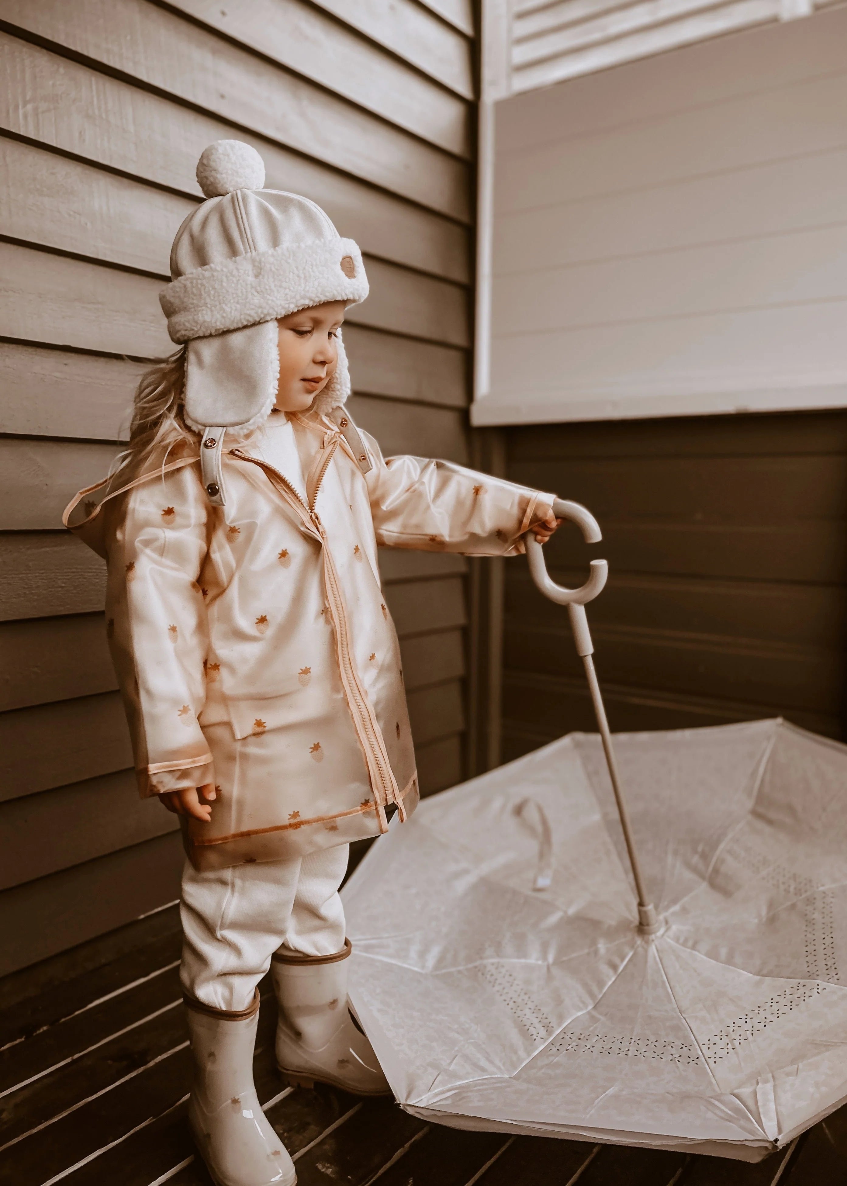 Waterproof rain jacket