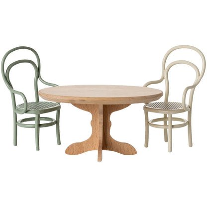 Oval Dining Table