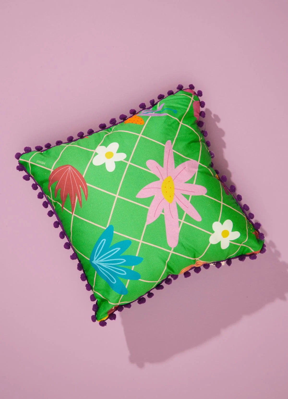 Almofada com Pompom -  MOOUI